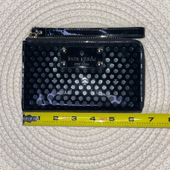 NWOT Kate Spade Black Polka Dot Wristlet Wallet with Cream spade interior - Picture 4 of 10